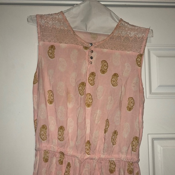 Slip - Picture 4 of 7